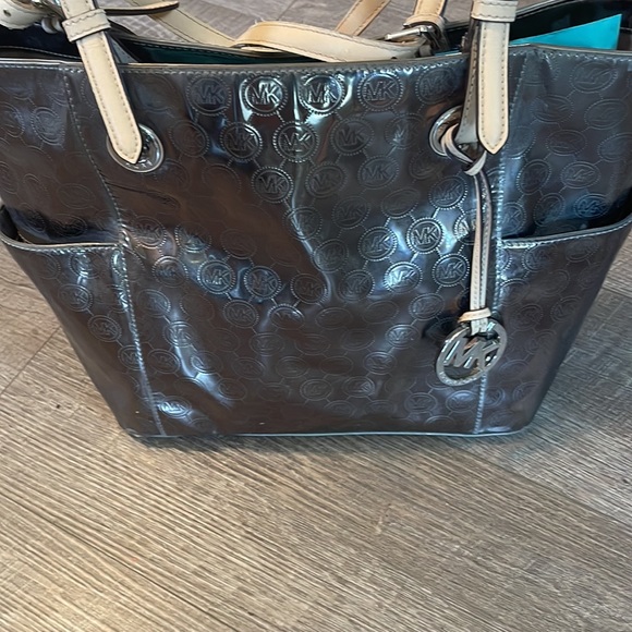 Michael Kors Handbags - Michael Kors metallic tote bag